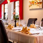 & Restaurant Lengefelder Warte