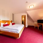 & Restaurant Lengefelder Warte Guest house