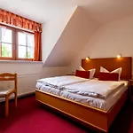 & Restaurant Lengefelder Warte Guest house Anrode