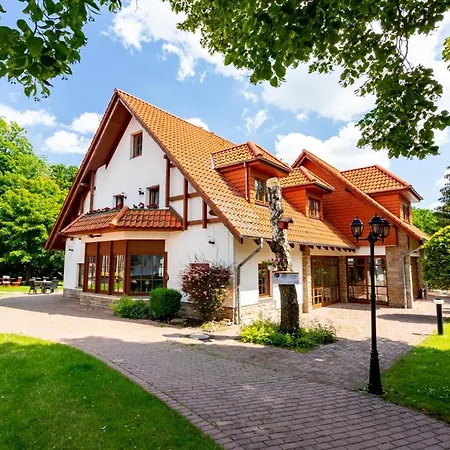 Affittacamere & Restaurant Lengefelder Warte 3*