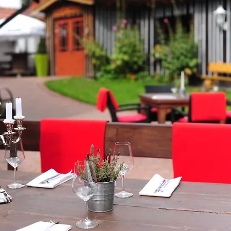 & Restaurant Lengefelder Warte Πανσιόν