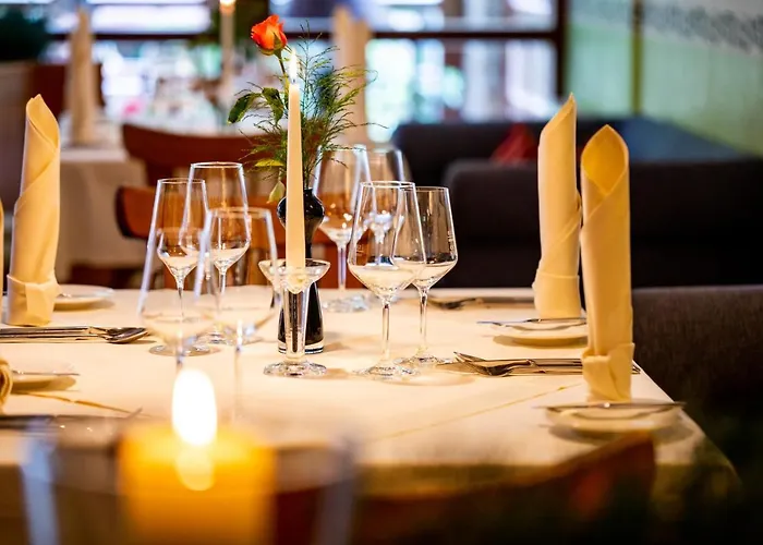 & Restaurant Lengefelder Warte Casa de hóspedes 3*