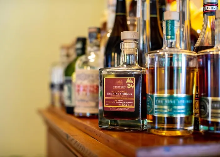 & Restaurant Lengefelder Warte 3*