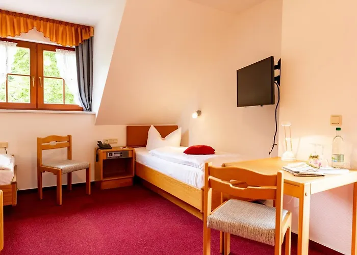 & Restaurant Lengefelder Warte 3* Anrode