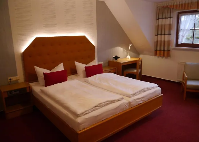 & Restaurant Lengefelder Warte Гостевой дом 3*